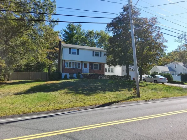 1696 Liberty St, Braintree, MA 02184