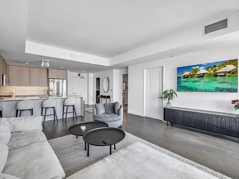 800 Avenue At Port Imperial #7030 — Photo 8