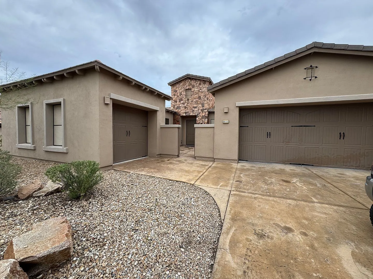 3 BR Laughlin Ranch Golf Estate Great Views!Fully furnished/ Bullhead Parkway Available 6-1-2026 — Photo 1