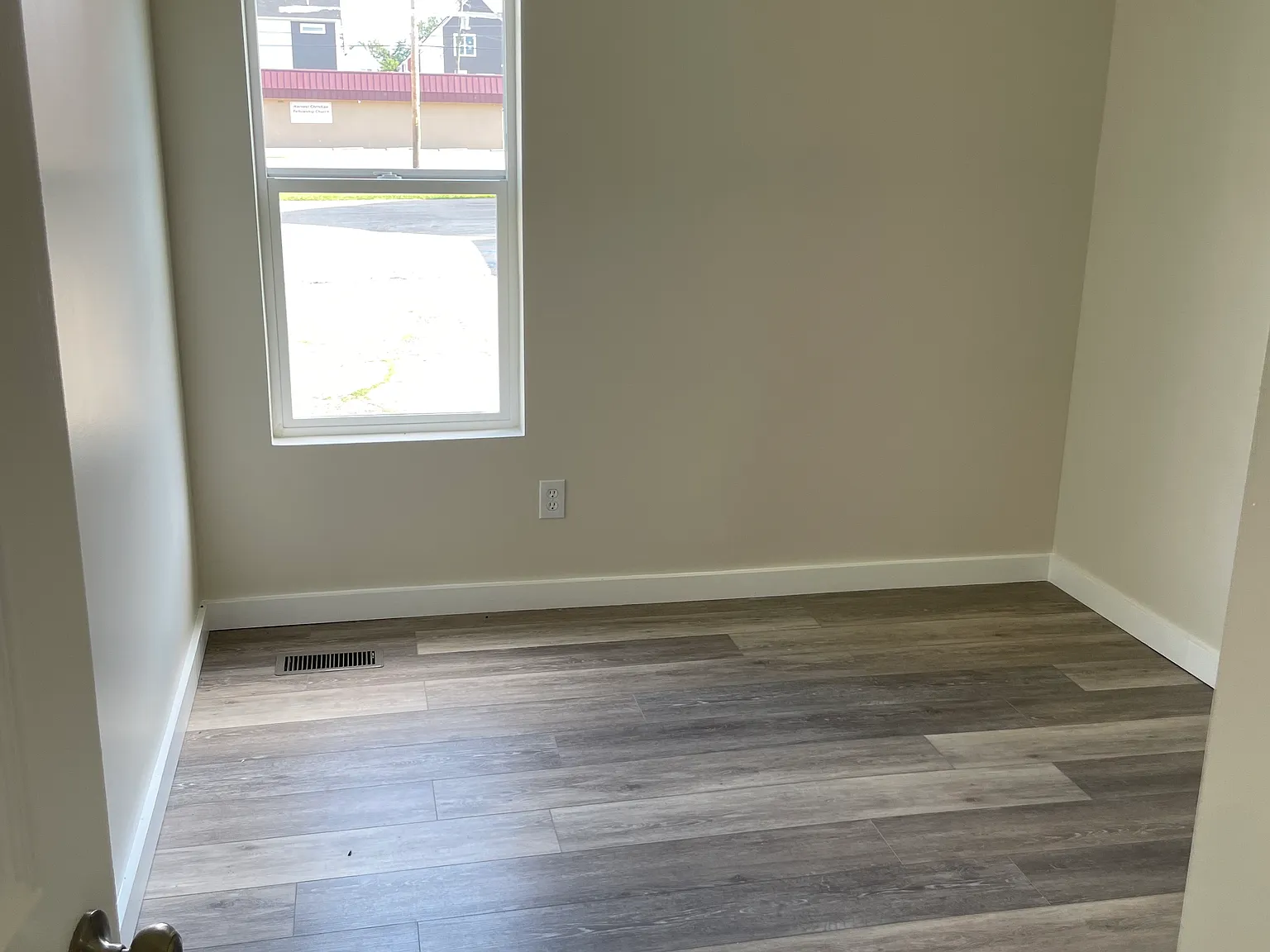 2 bed, 1.5 bath, $1,700 — Photo 4