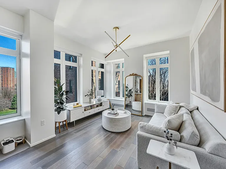 543 W 122nd St #3D — Photo 7