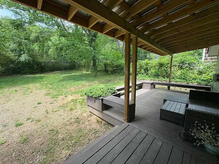 10 Spring Dr — Photo 16
