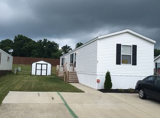 47 Almond Dr, Wixom, MI