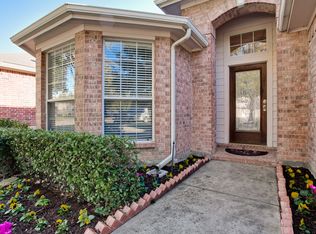 404 Paint Rock Ct, Euless, TX 76040