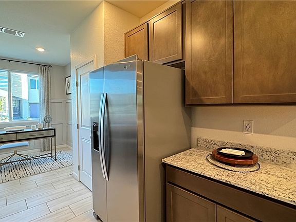 4th image of 10175 Kern Peak St