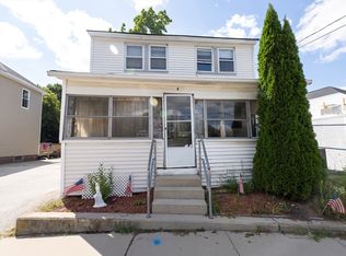 8 Thompson Rd, Webster, MA 01570