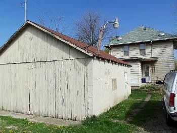 4th image of 709 Woodrow Ave
