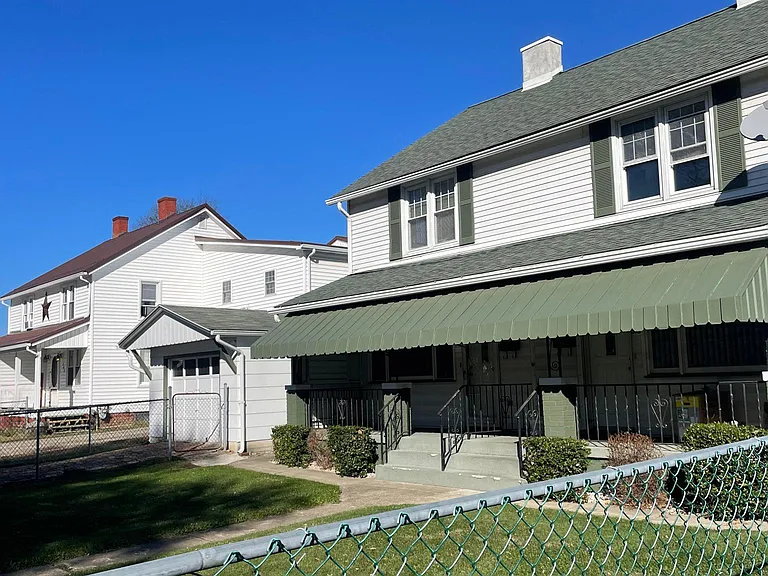 311 Spiker Ave — Photo 12