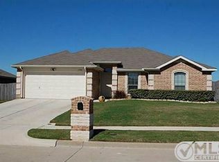 1501 Whispering Oaks Dr, Midlothian, TX 76065