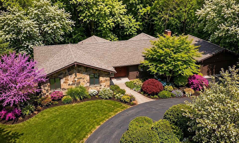 1st image of 26 Brooks Rd