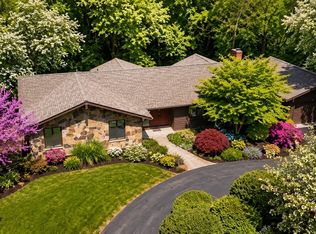 26 Brooks Rd, Longmeadow, MA 01106