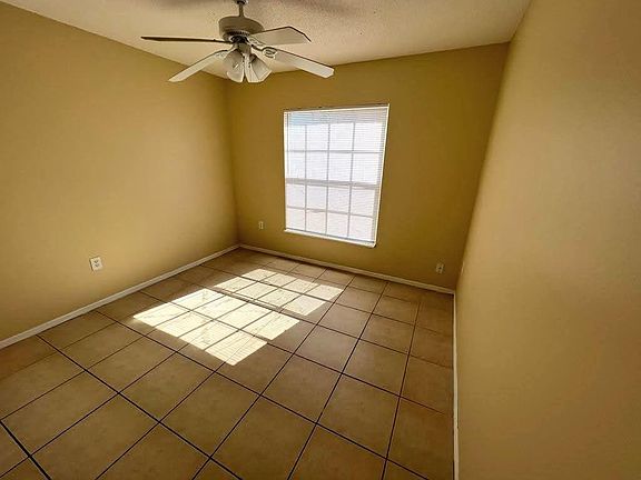 5th image of 615 Royalty Ct