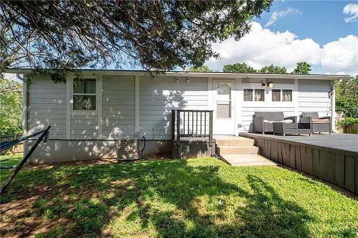 1324 N Lynn St — Photo 12