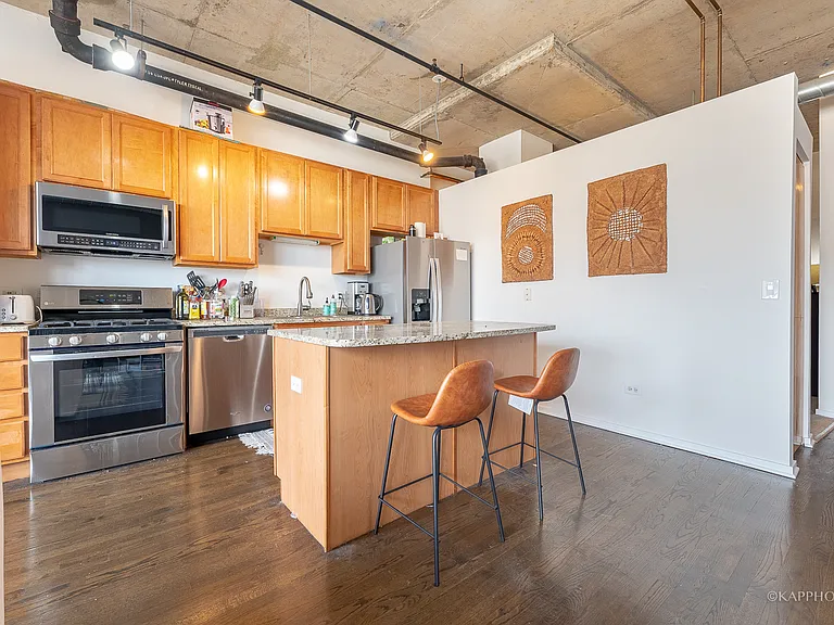 6 S Laflin St #915 — Photo 4