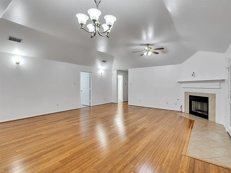 7211 Canda Ln — Photo 12