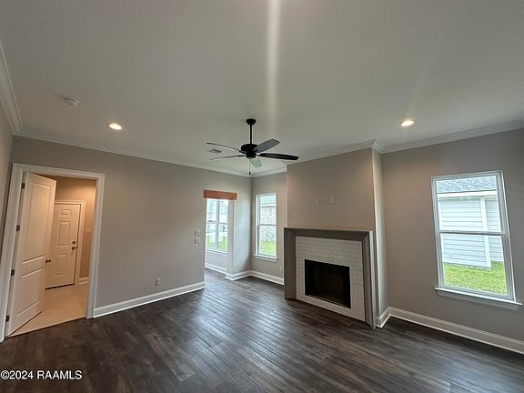 3rd image of 112 Sojourner Dr