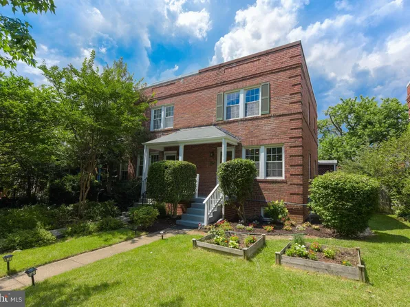 556 E Nelson Ave, Alexandria, VA 22301