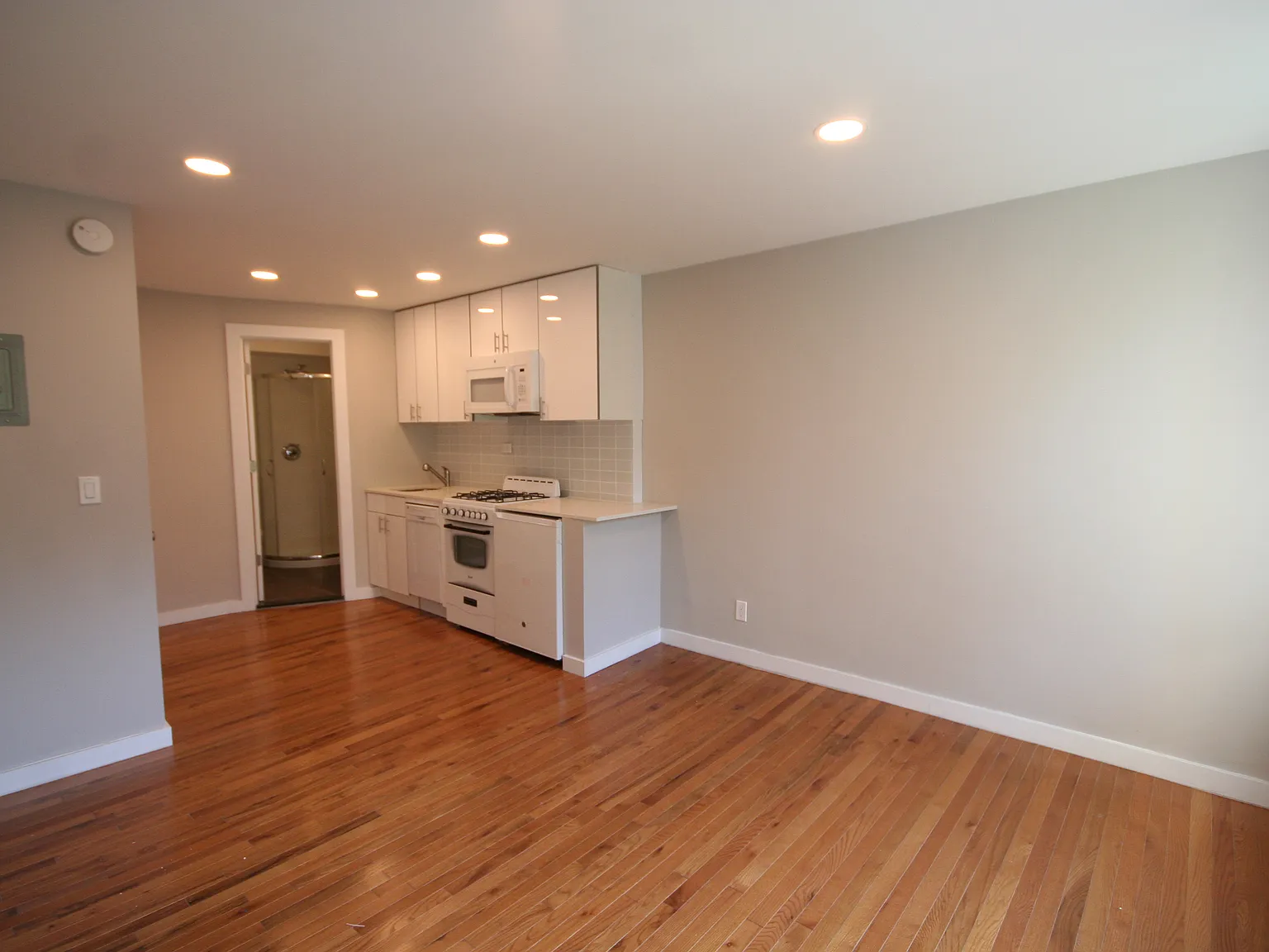 128 Saint Marks Place — Photo 4