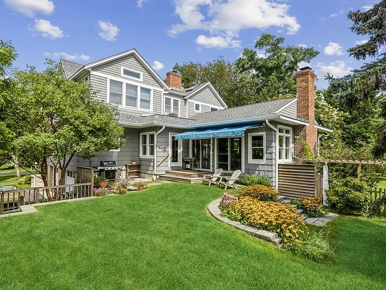 24 N Harbor Dr — Photo 17