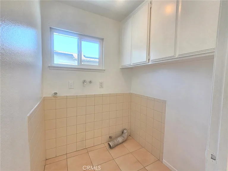 7492 Eugenia Dr — Photo 10