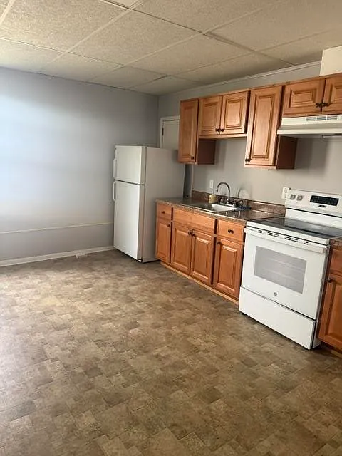 2 bed, 1.0 bath, 900 sqft, $1,300 — Photo 3