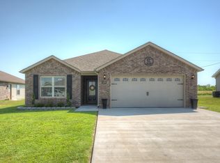 1219 Montana Pl, Joplin, MO 64804