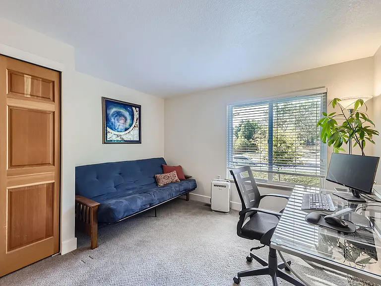 410 Owl Dr — Photo 10