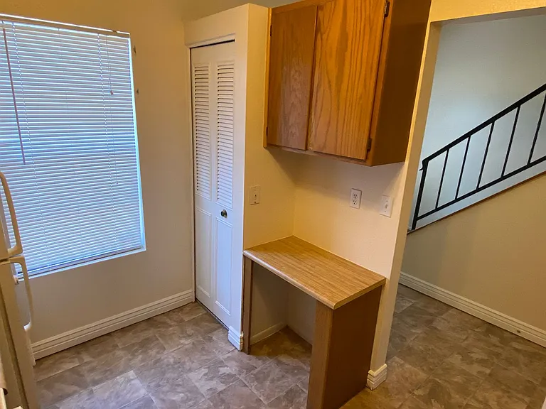 1970 N Hartford St #25 — Photo 12