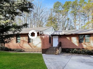 2657 Westchester Dr, East Pt, GA 30344