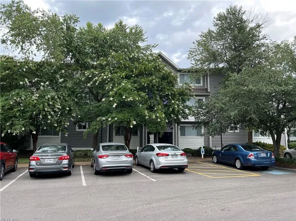 504 Ocean Trace Arch APT 104, Virginia Beach, VA 23451