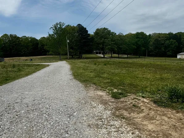 1395 Turkey Farm Rd, Leighton, AL 35646