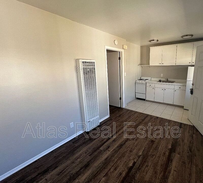 1st image of 2402 E Monument St #2414-C