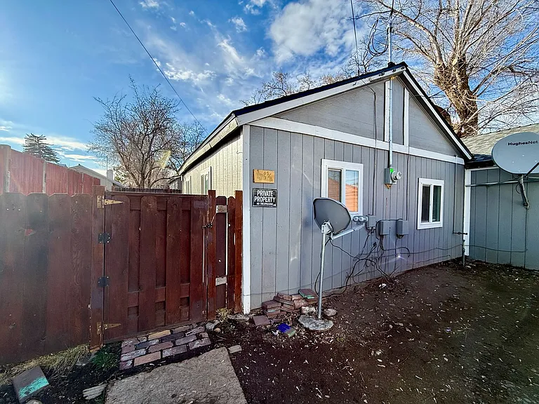 You Don't Want To Miss This Home That Is Walking Distance From Downtown Redmond!! — Photo 14