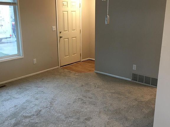 3rd image of 7412 E Euclid Ave