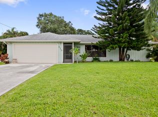 573 SW Aster Rd, Port Saint Lucie, FL 34953