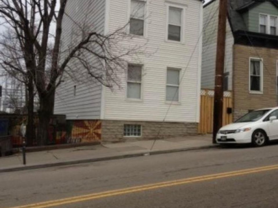 1st image of 22 W University Ave