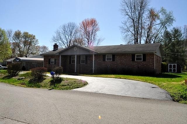 1st image of 63 Airwood Dr
