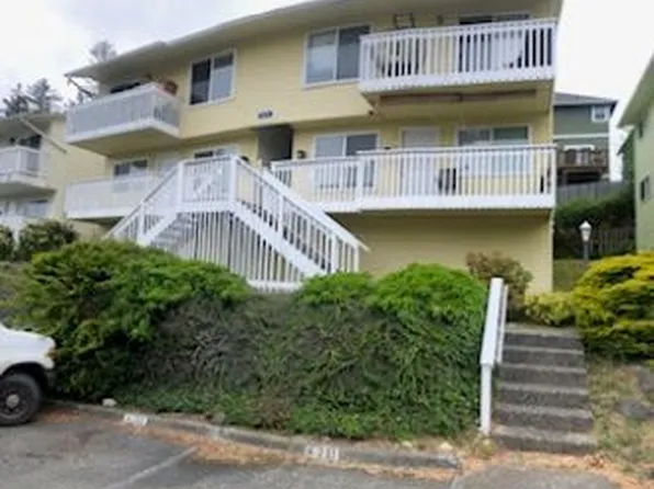 26217 Central Ave NE APT 101, Kingston, WA 98346