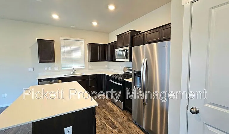 1278 W Pendleton Way — Photo 7