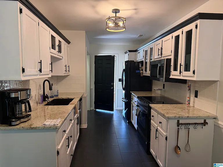 8012 Rockhampton Cir — Photo 45