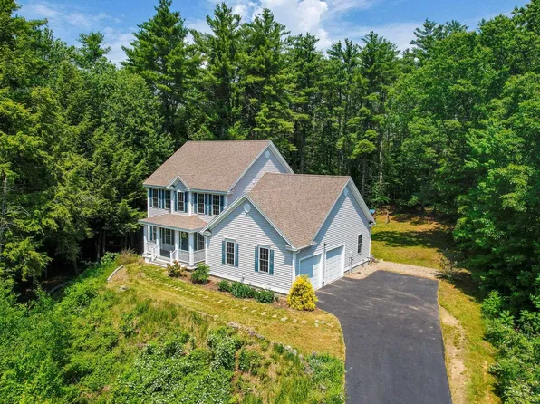 10 Pond Road, Raymond, NH 03077