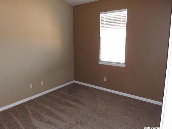 5th image of 10978 S Maple Farms Ln