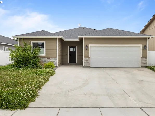 303 Riverwood Ct, Umatilla, OR 97882