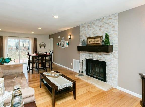 5th image of 8615 W Shore Dr