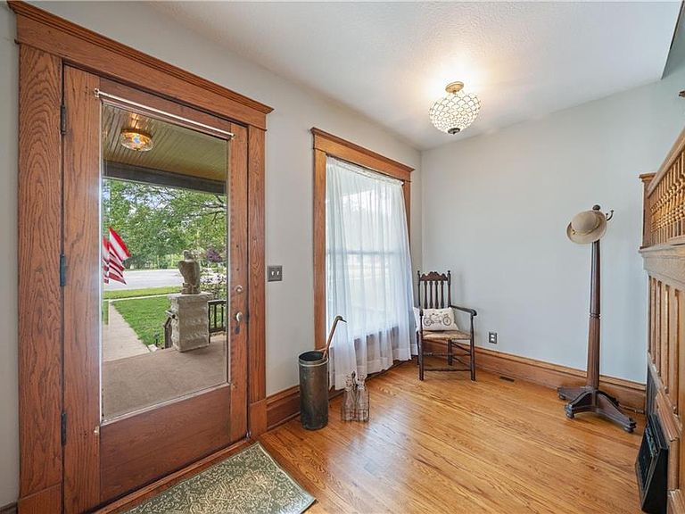 Listing photo 4