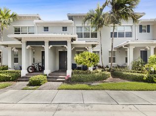 3964 Poinciana Ln, Hollywood, FL 33021
