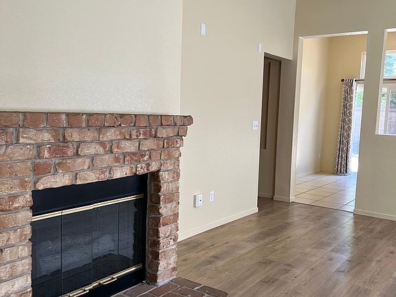 5th image of 2475 Serenata Way