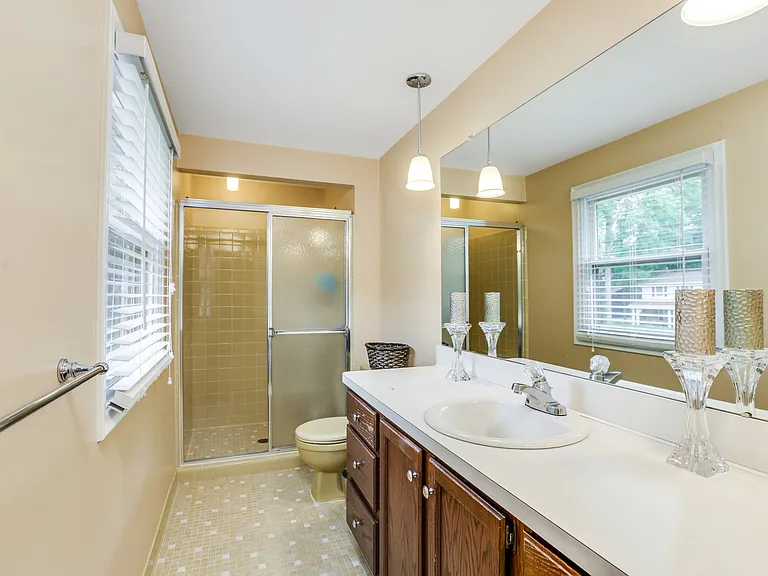 48124 Liberty Dr — Photo 21