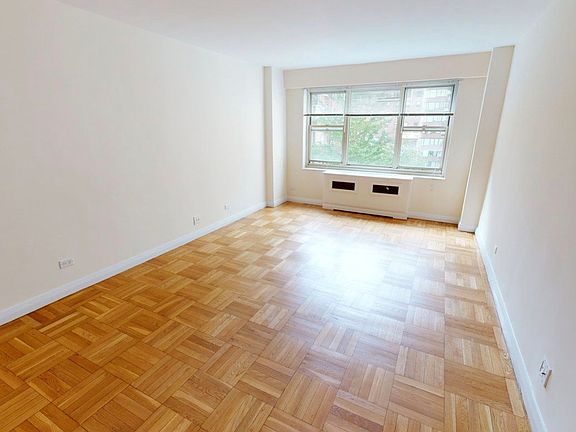 3rd image of 30 Park Ave #7NO