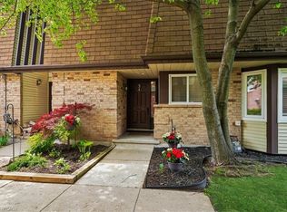 1507 Upper Middle Rd #3, Burlington, ON L7P4M5